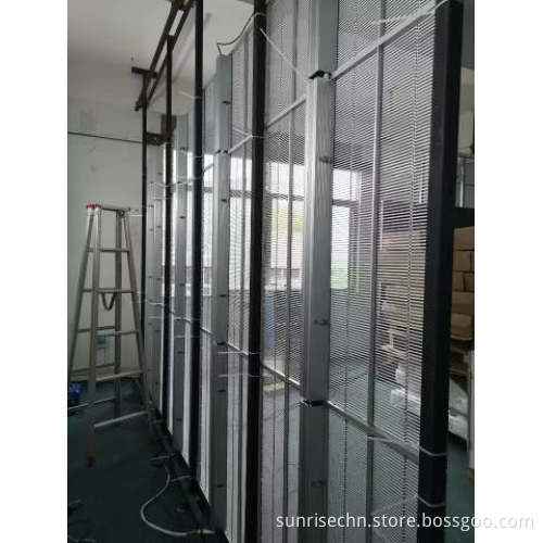 LED Display Screen with Glass Window Wall Mesh for Commercial Centers: P3.91 Transparent Flexible Solution